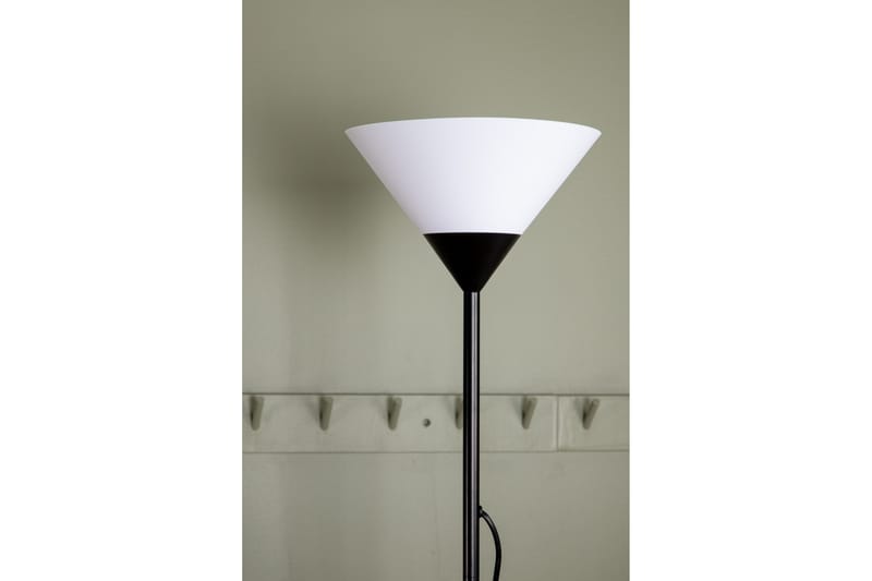 Batang Gulvlampe Sort/Hvid - Belysning - Lamper & indendørsbelysning - Gulvlampe & standerlampe - Uplight gulvlampe