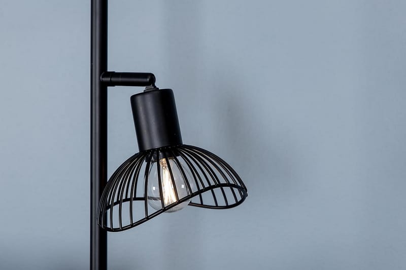 Elsa Gulvlampe LED Lille - Svart - Belysning - Lamper & indendørsbelysning - Gulvlampe & standerlampe - Trearmet gulvlampe