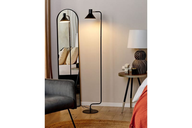 Paksli Gulvlampe 154 cm - Sort - Belysning - Lamper & indendørsbelysning - Soveværelse lampe