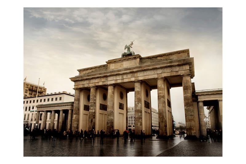 Fototapet Turister Tæt På Brandenburger Tor 300x231 - Artgeist sp. z o. o. - Boligtilbehør - Vægdekoration - Tapeter - Fototapeter