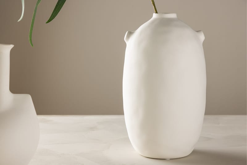 Madi Vase 17 cm - Offwhite - Boligtilbehør - Vaser