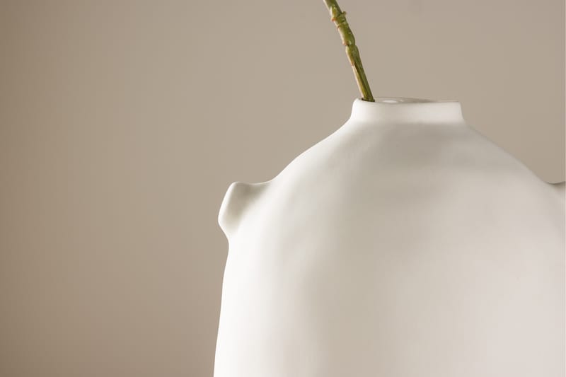 Madi Vase 17 cm - Offwhite - Boligtilbehør - Vaser