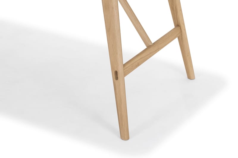 Jerup Spisebord 140 cm - Brun - Møbler - Borde - Spisebord og køkkenbord