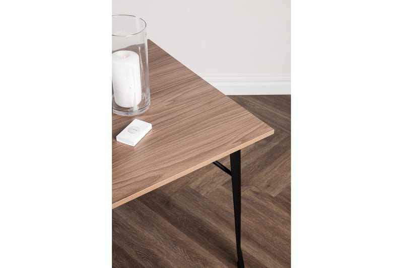 Tempe Spisebord 140 cm - Valnøtt - Møbler - Borde - Spisebord og køkkenbord