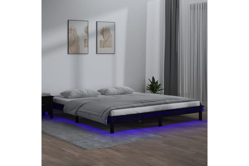 beBasic sengeramme med LED-lys 120x200 cm massivt træ sort - Sort - Møbler - Senge - Sengeramme & sengestel