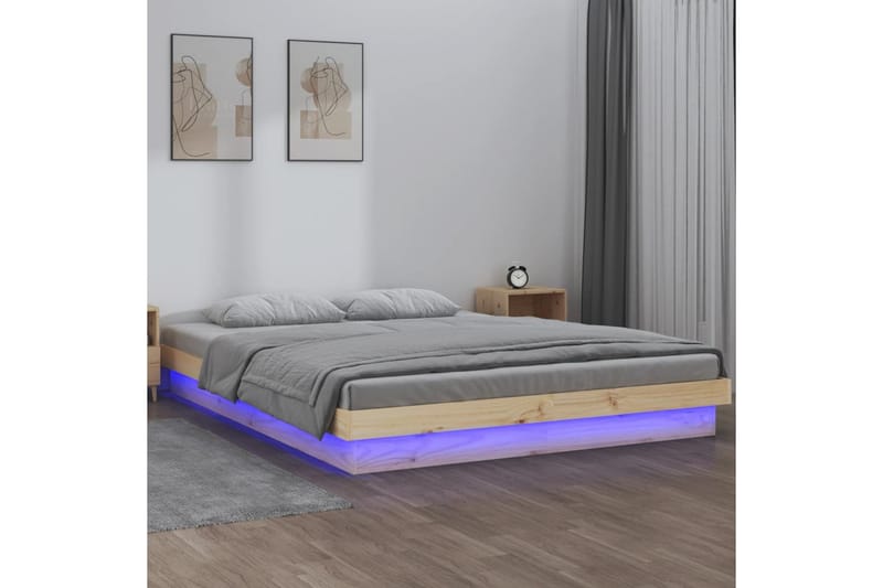 beBasic sengeramme med LED-lys 140x200 cm massivt træ - Brun - Møbler - Senge - Sengeramme & sengestel