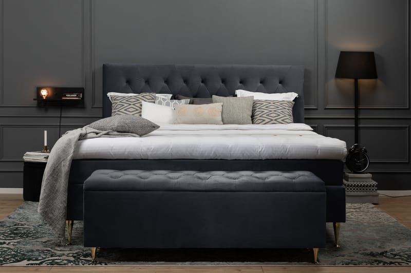 Royal Velvet Komplett Sengpakke 210x210 cm - Sort med Lave Sølvben - Møbler - Senge - Komplet sengepakke