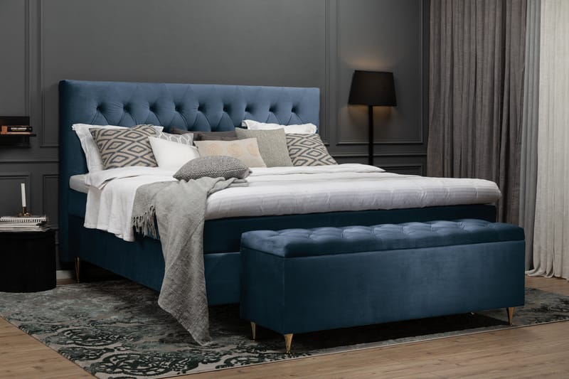 Royal Velvet Kontinentalseng 160x200 velour - mørkeblå - Møbler - Senge - Komplet sengepakke