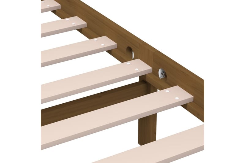 sengeramme 200x200 cm massivt fyrretræ gyldenbrun - Brun - Møbler - Senge - Sengeramme & sengestel