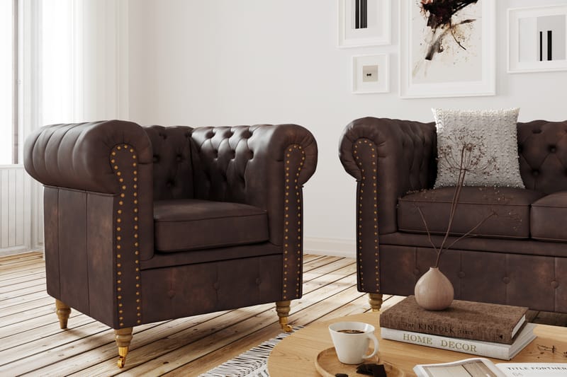 Chesterfield Deluxe Sofagruppe 3+2+1 med Fodskammel Læderlook - Mørkebrun - Møbler - Sofaer - Sofagrupper - Howard sofagruppe