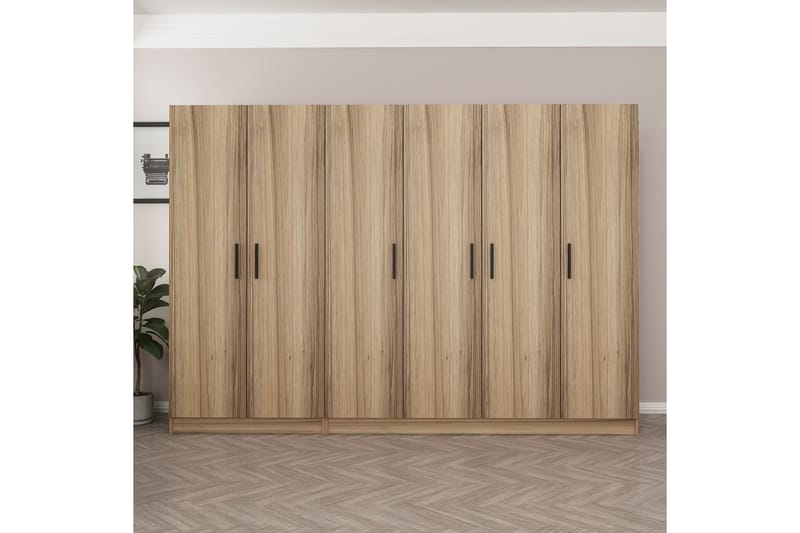 Fruitland Garderobe 270 cm - Brun - Opbevaring - Tøjopbevaring - Garderobeskabe