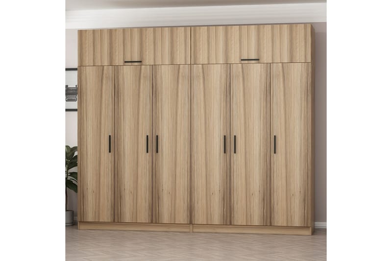 Fruitland Garderobe 270 cm - Brun - Opbevaring - Tøjopbevaring - Garderobeskabe