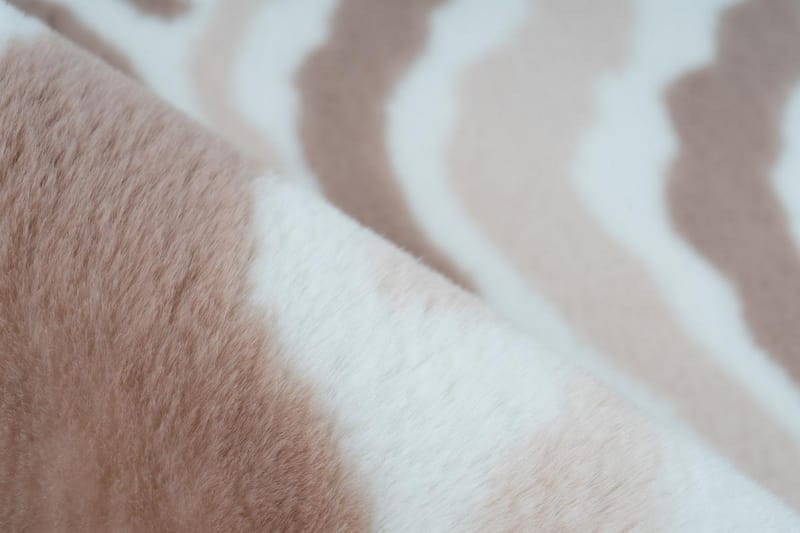 Middville Rsoni Tæppe 120x160 cm Hvid - D-Sign - Tæpper - Gummierede tæpper - Små tæpper - Mønstrede tæpper - Store tæpper - Håndvævede tæpper